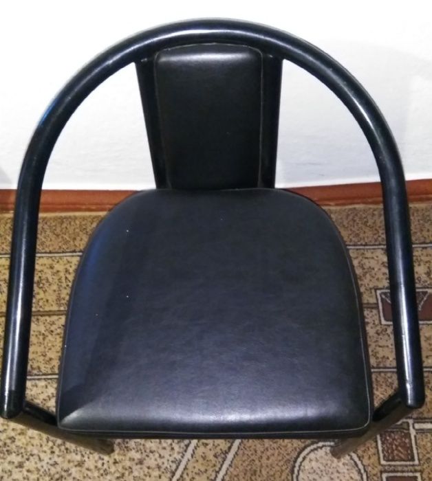 Стулья неубеваемые