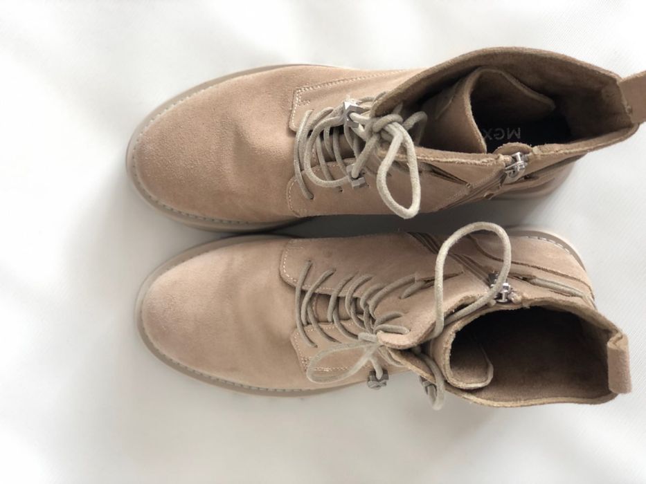 Симпатичні черевички Hilary замшеві