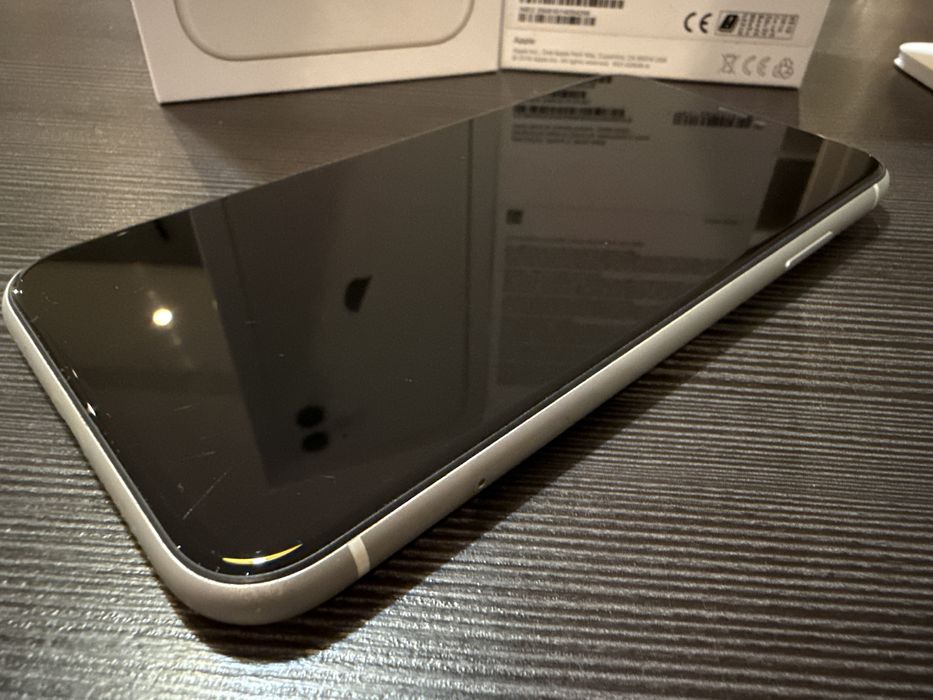 Iphone 11, white, 64gb