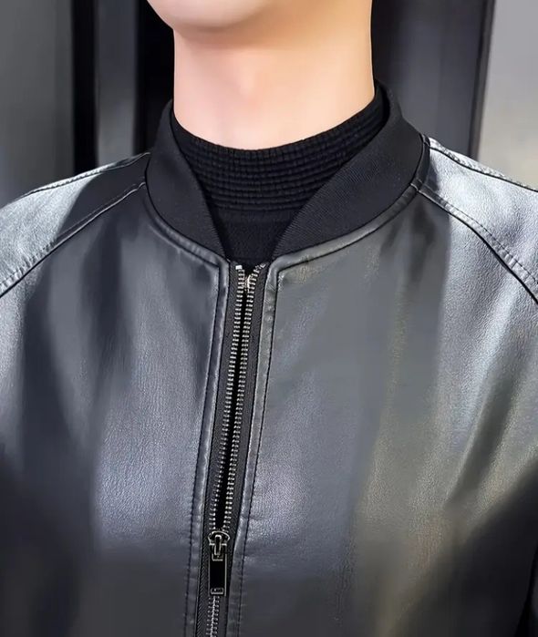 Чоловіча шкіряна куртка бомпер