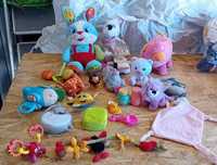 Conjunto brinquedos + roupa bebé / recém-nascido