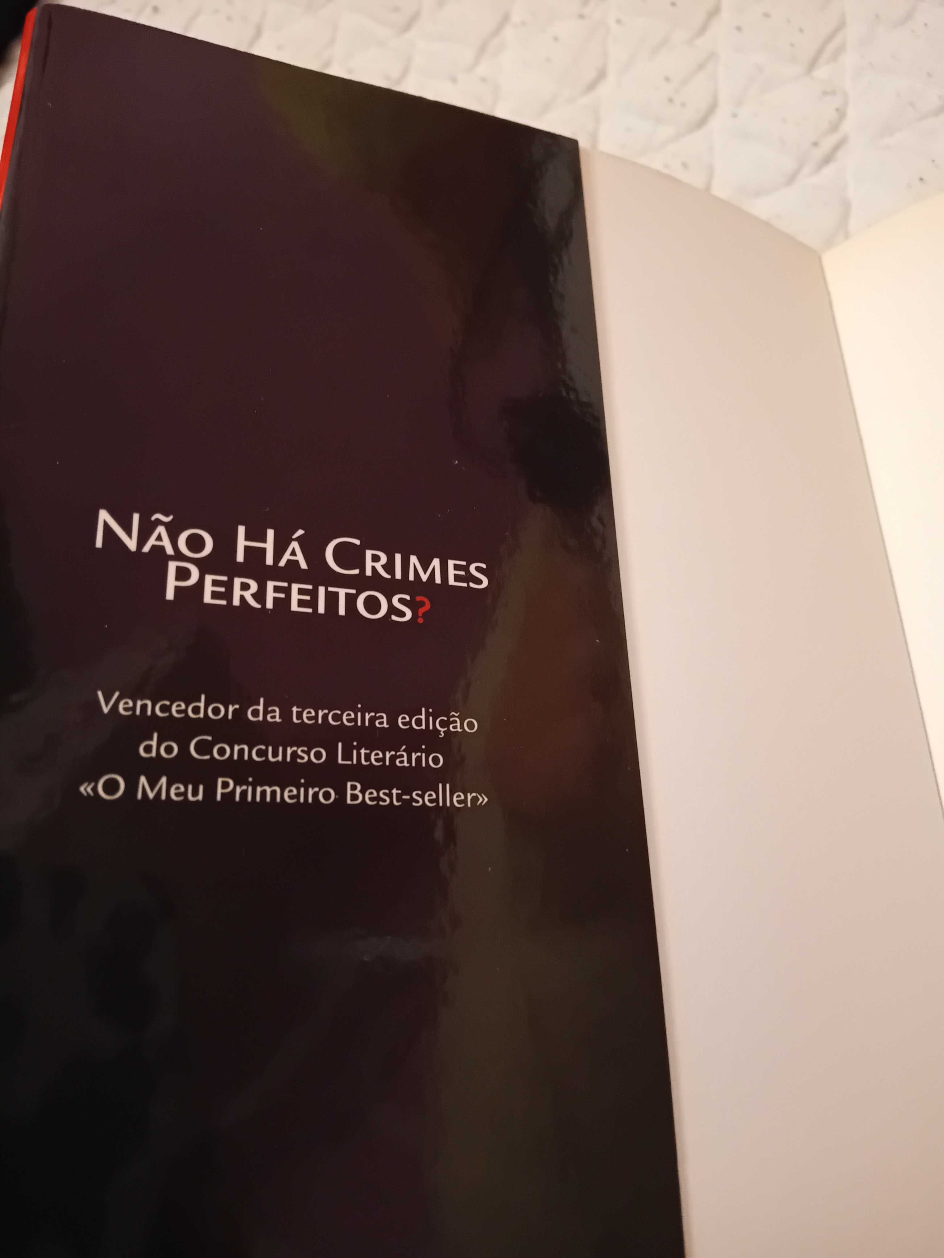 Livro "Não Há Crimes Perfeitos? - José Carlos Moreira