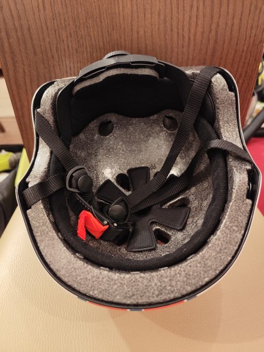 Kask rowerowy rolkowy M/L