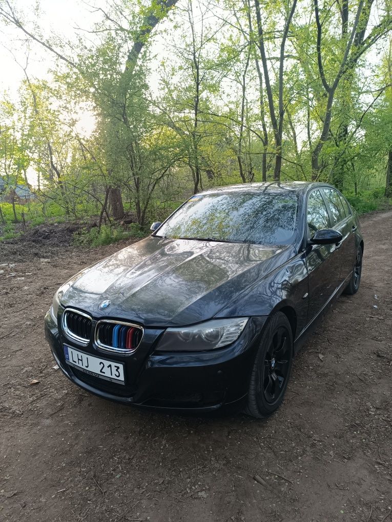 Продам БМВ 320d е90