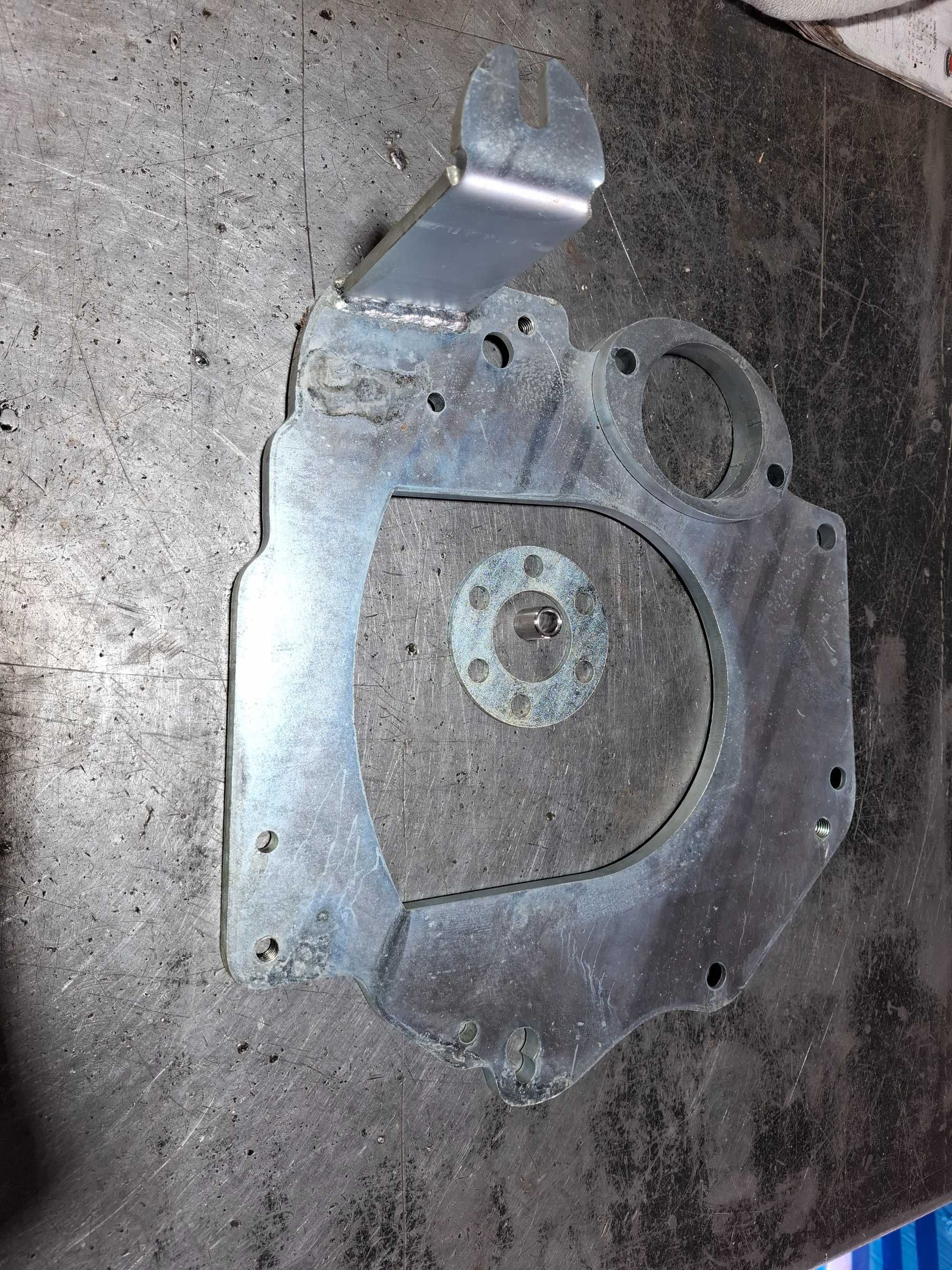 Flansza adapter do połączenia silnika 1,9TDI VW ze skrzynią vitary 1.6