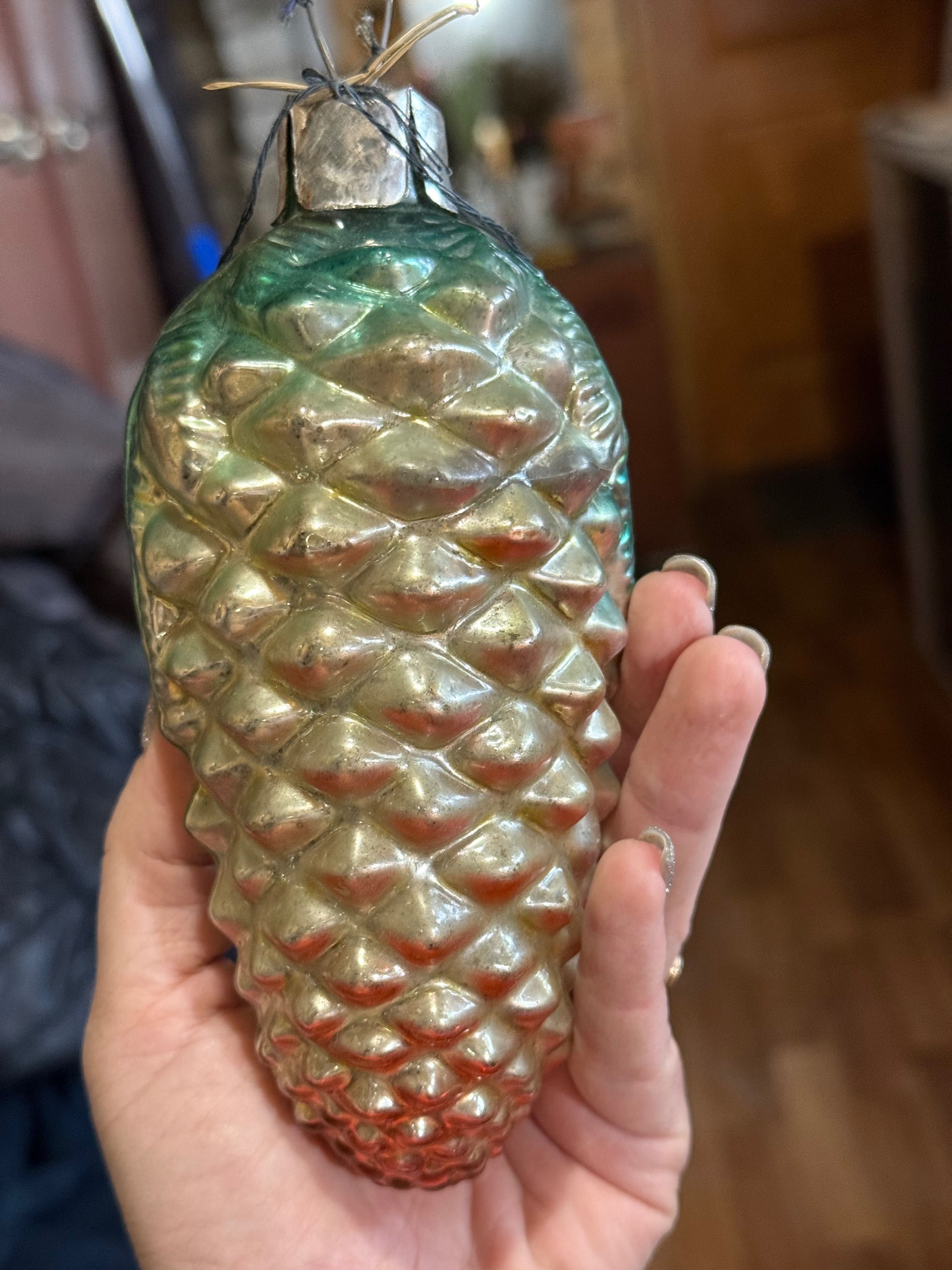 Большая Новогодняя игрушка Шишка 15 см ссср