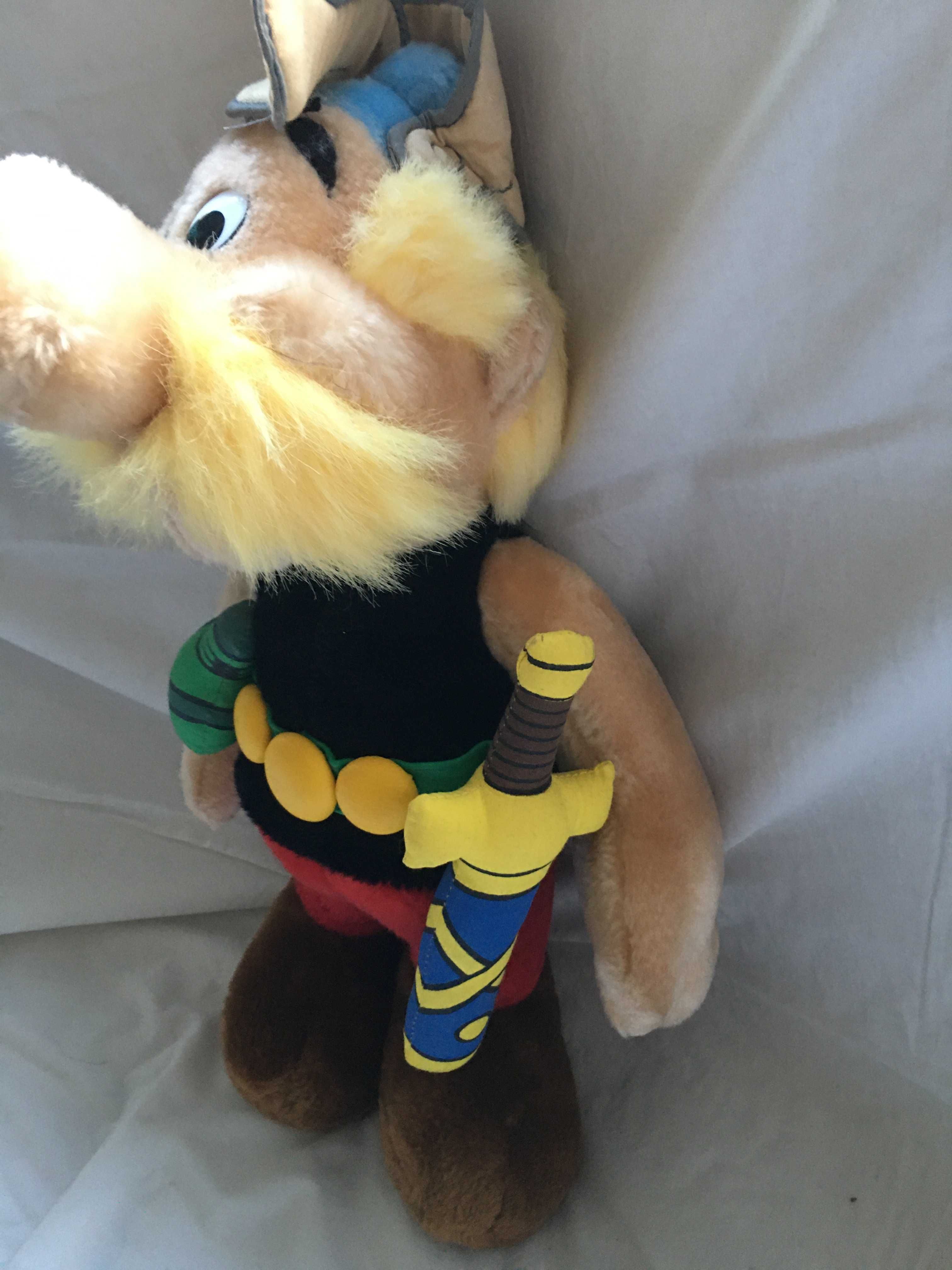 boneco de peluche da serie Asterix-o Asterix-novo a estrear