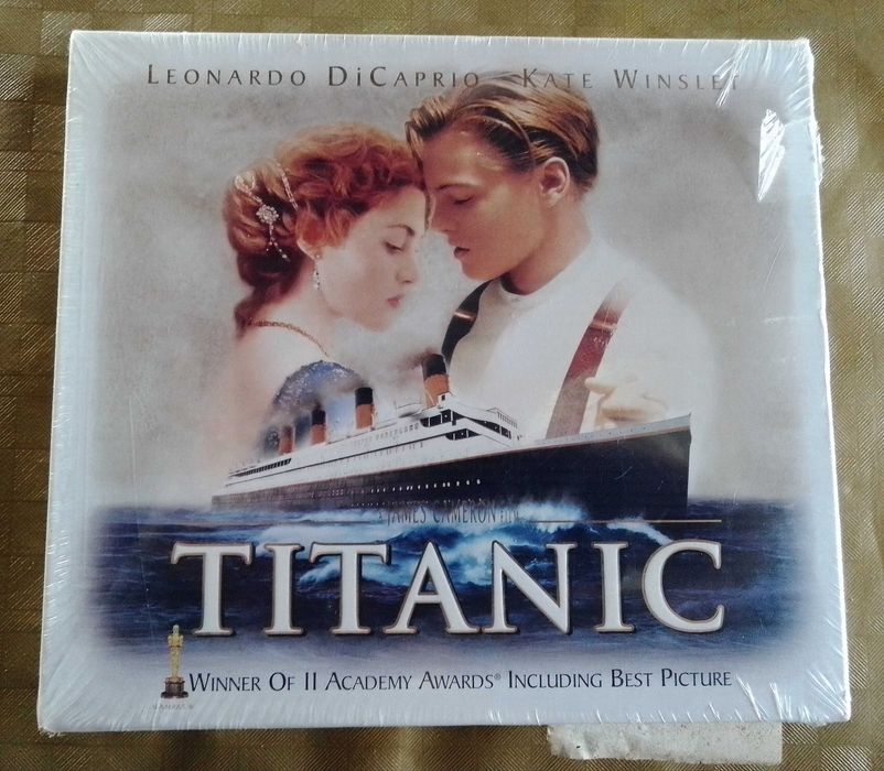 TITANIC - Caixa Premium Filme com Fragmento 35mm ORIGINAL