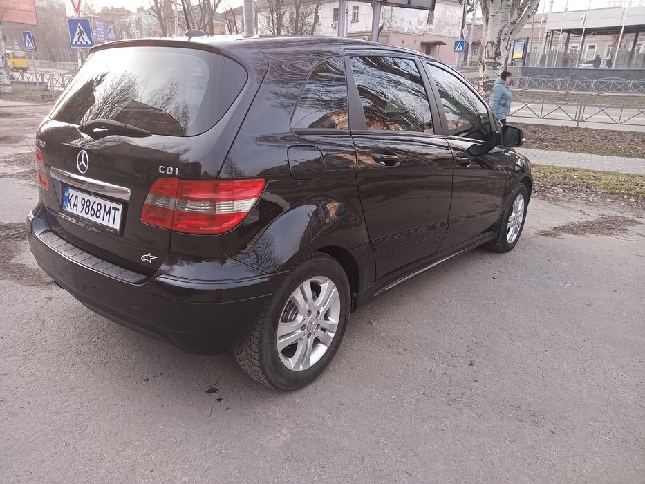 Mercedes b180 2011г. 2л.дизель Мерседес