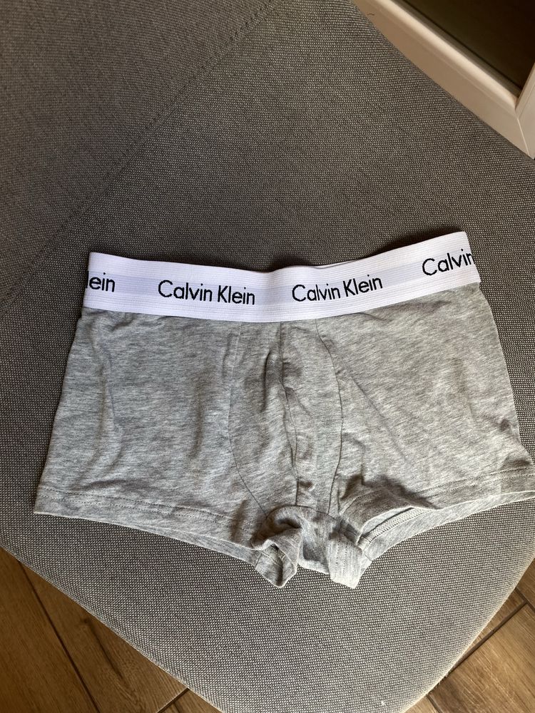 Труси calvin klein розмір ХС  140-146