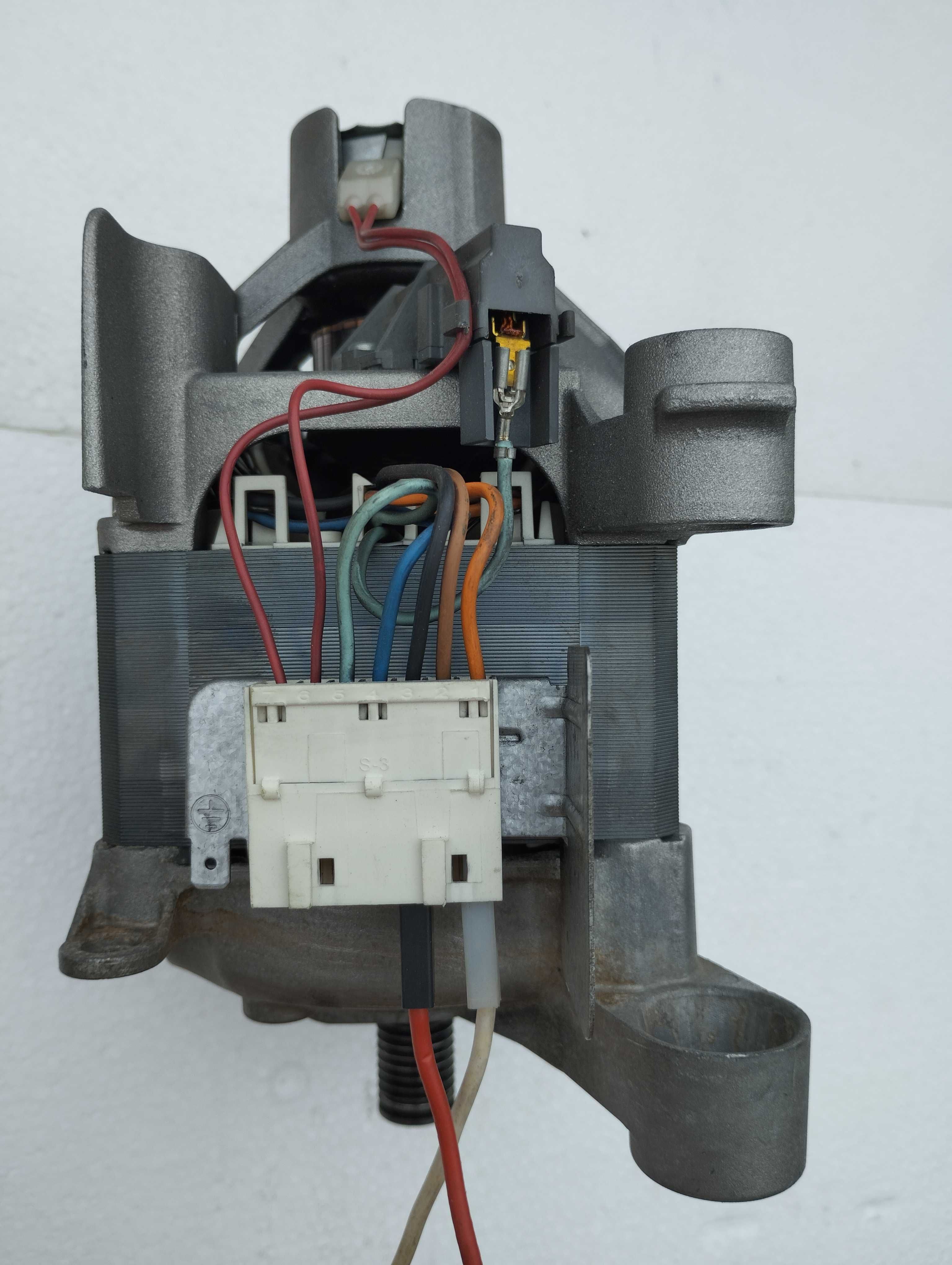 Motor C.E.SET. MCA 52/64-148/ WHE24 (whirlpool)