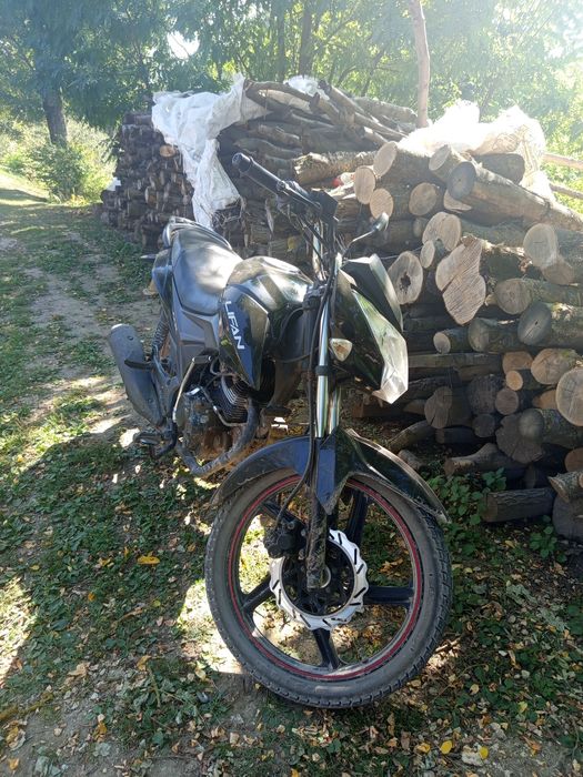 Продам мотоцикл Lifan 150