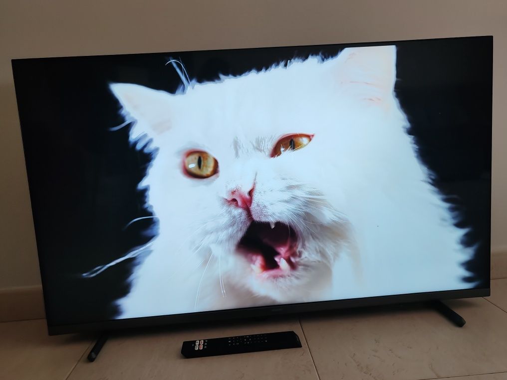 TV PHILIPS 43PUS7608 (LED - 43'' - 109 cm - 4K Ultra HD - Smart TV)