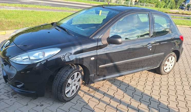 Peugeot 206 plus 1,4 benzyna, niski przebieg