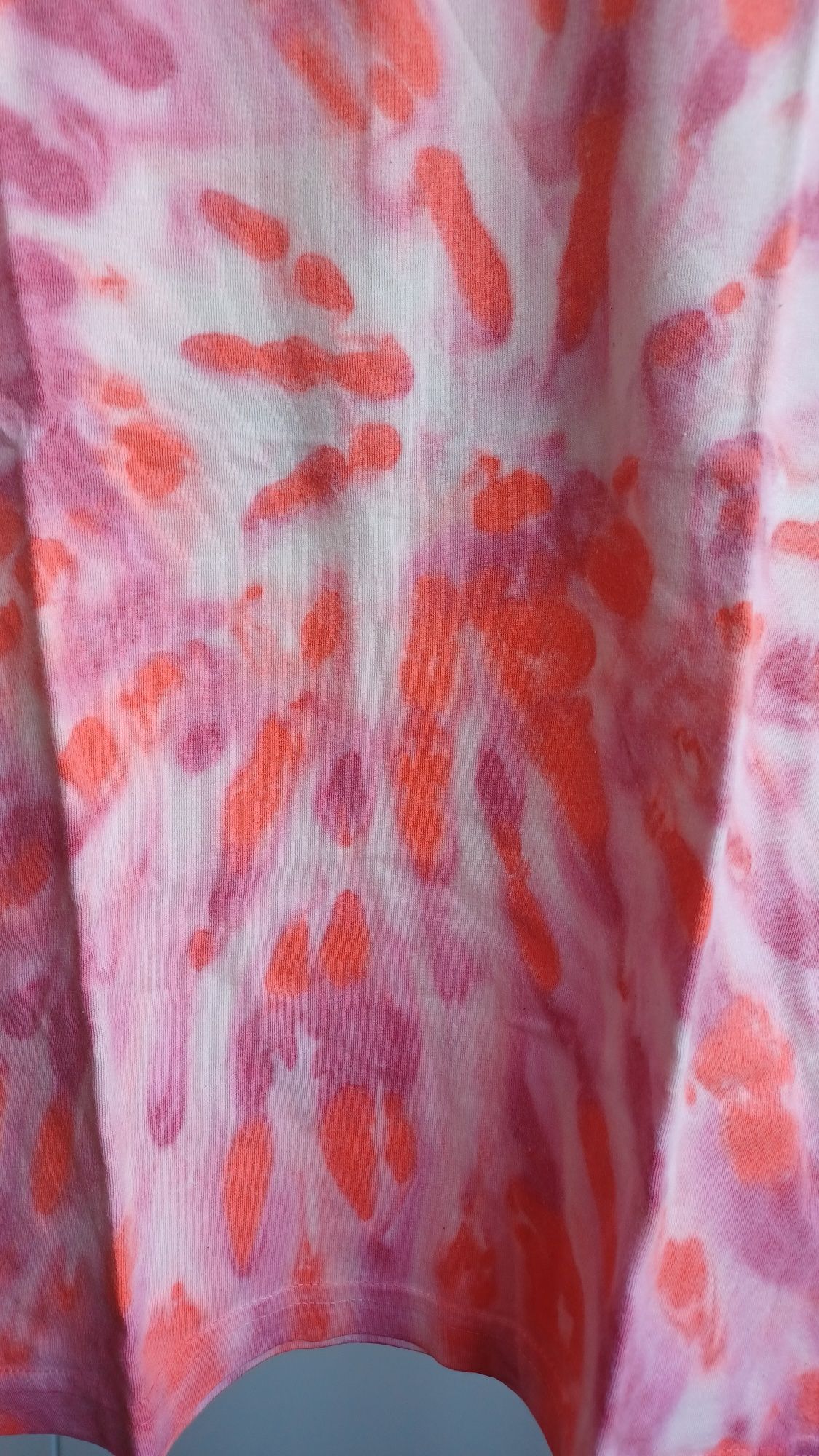 T-shirt Tye Dye pintada à mao