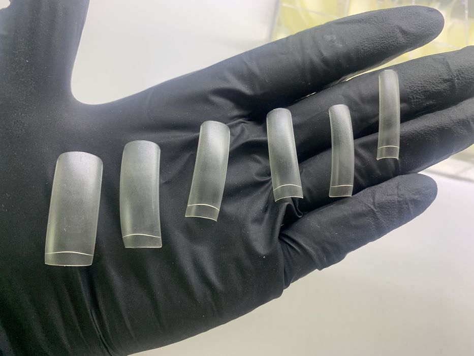 Nowe CND Velocity Tips tipsy z minimalną linią połączenia 350szt