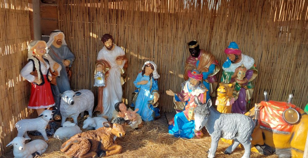 Figury do szopki Bożonarodzeniowej 16 sztuk