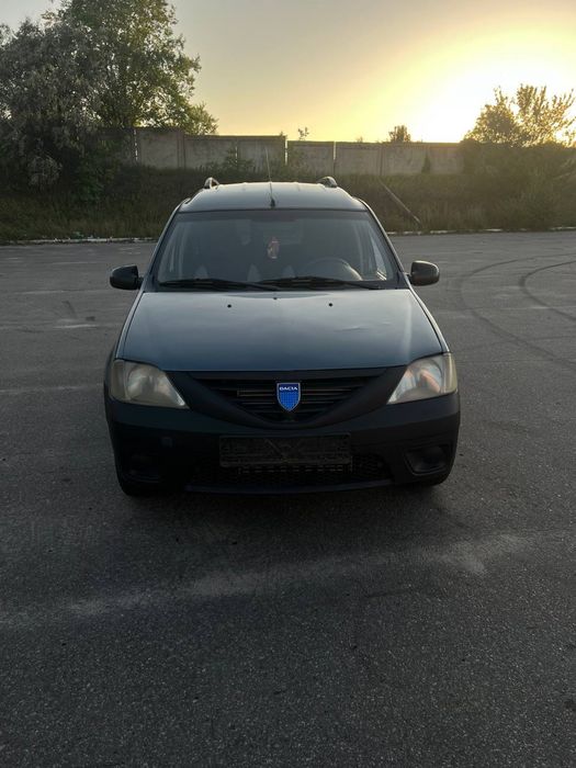 Dacia Logan MCV 2008 года