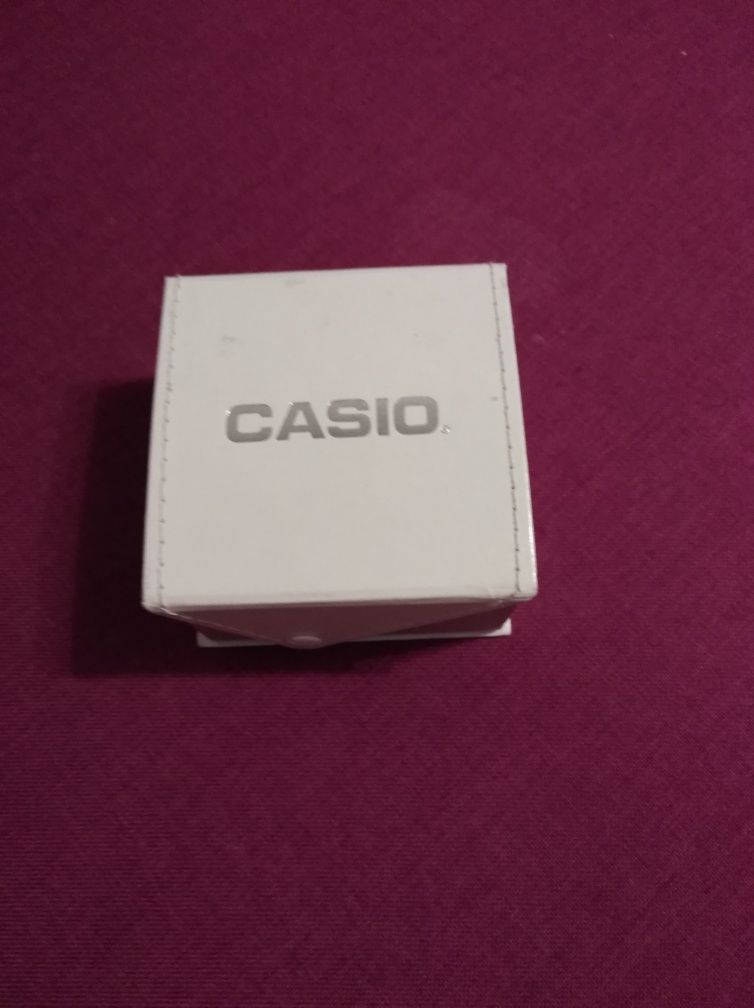 Продаю годинник Casio mtp-1325