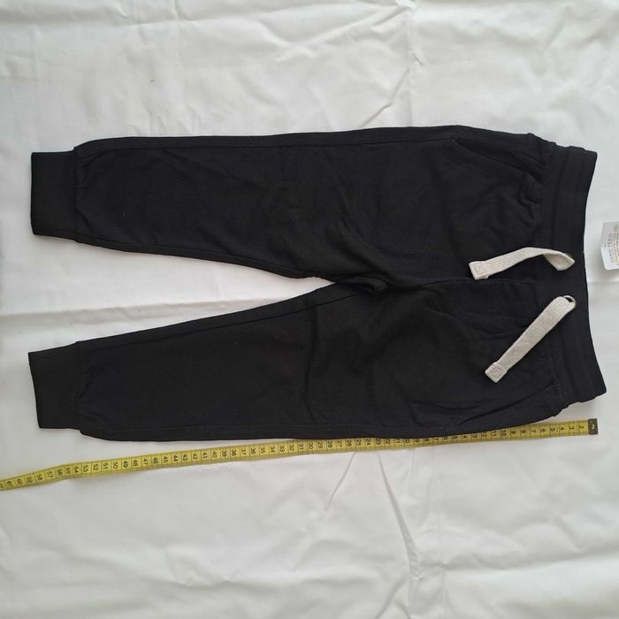 NOWE spodnie dresowe SMYK