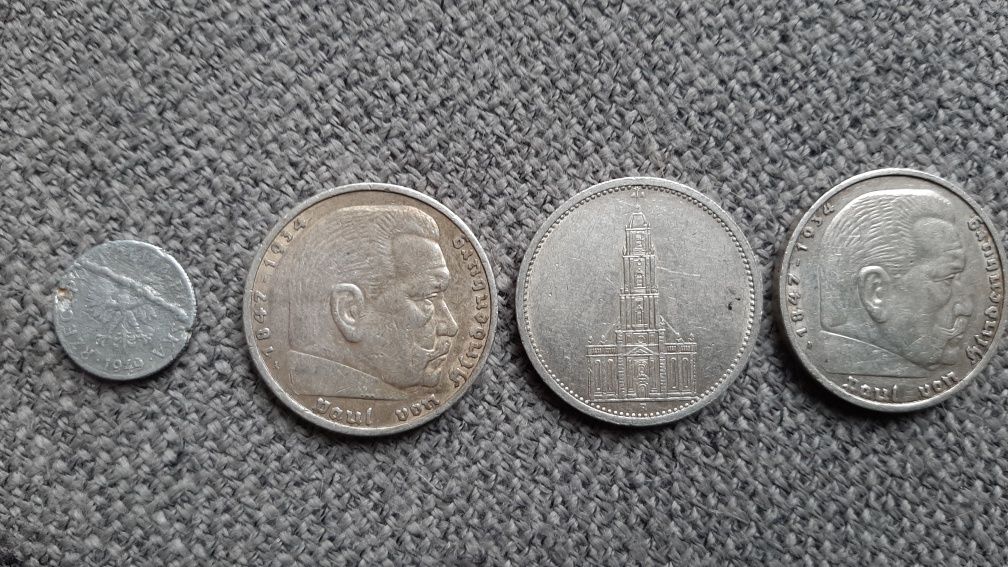 Monety z lat  30