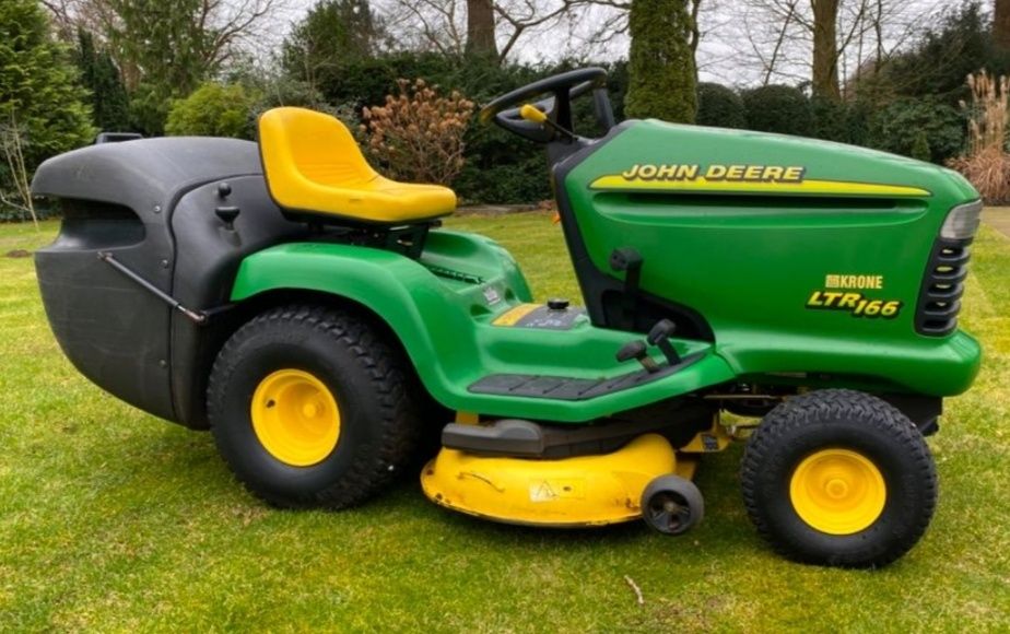 Traktorek kosiarka John Deere LTR  kosz na trawę