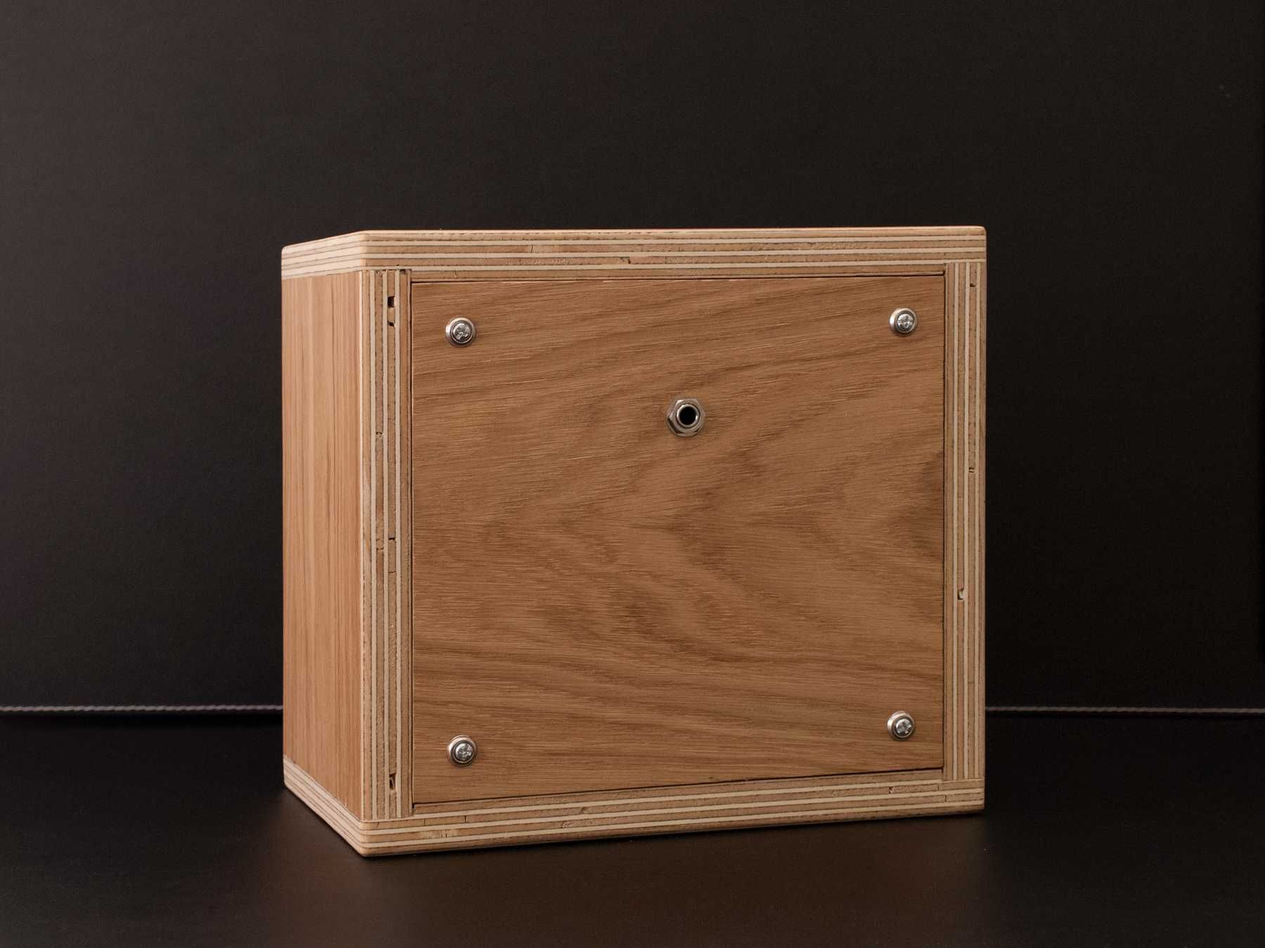 Baja Electrics Guitar Cabinet 6" + Eminence Alpha 6C (Poplar/Oak)