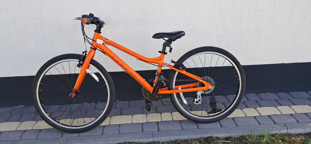 Rower Carrera kola 24"