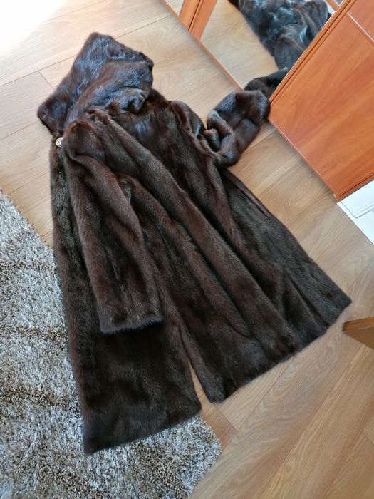 Норкова шуба в хорошому стані