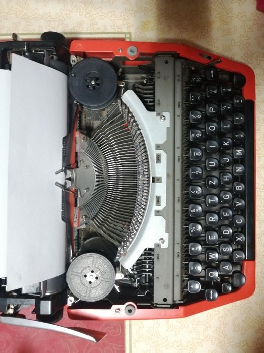 Máquina de escrever brother Deluxe 220