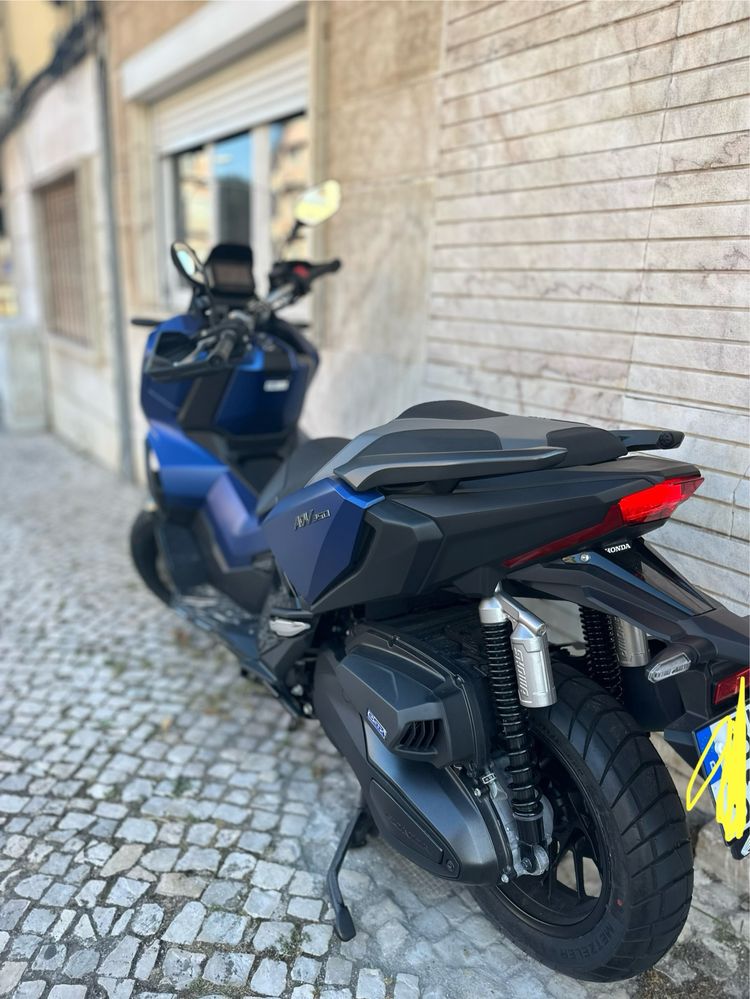 Maxi Scooter Honda ADV 350