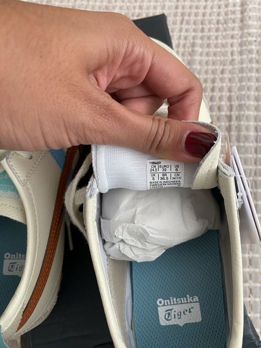Onitsuka Tiger Riscas Castanhas e Azul