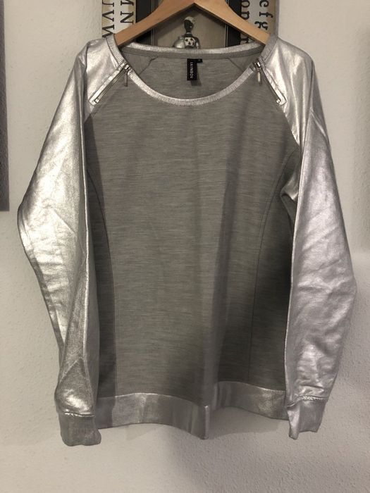 Красивая привозная туника