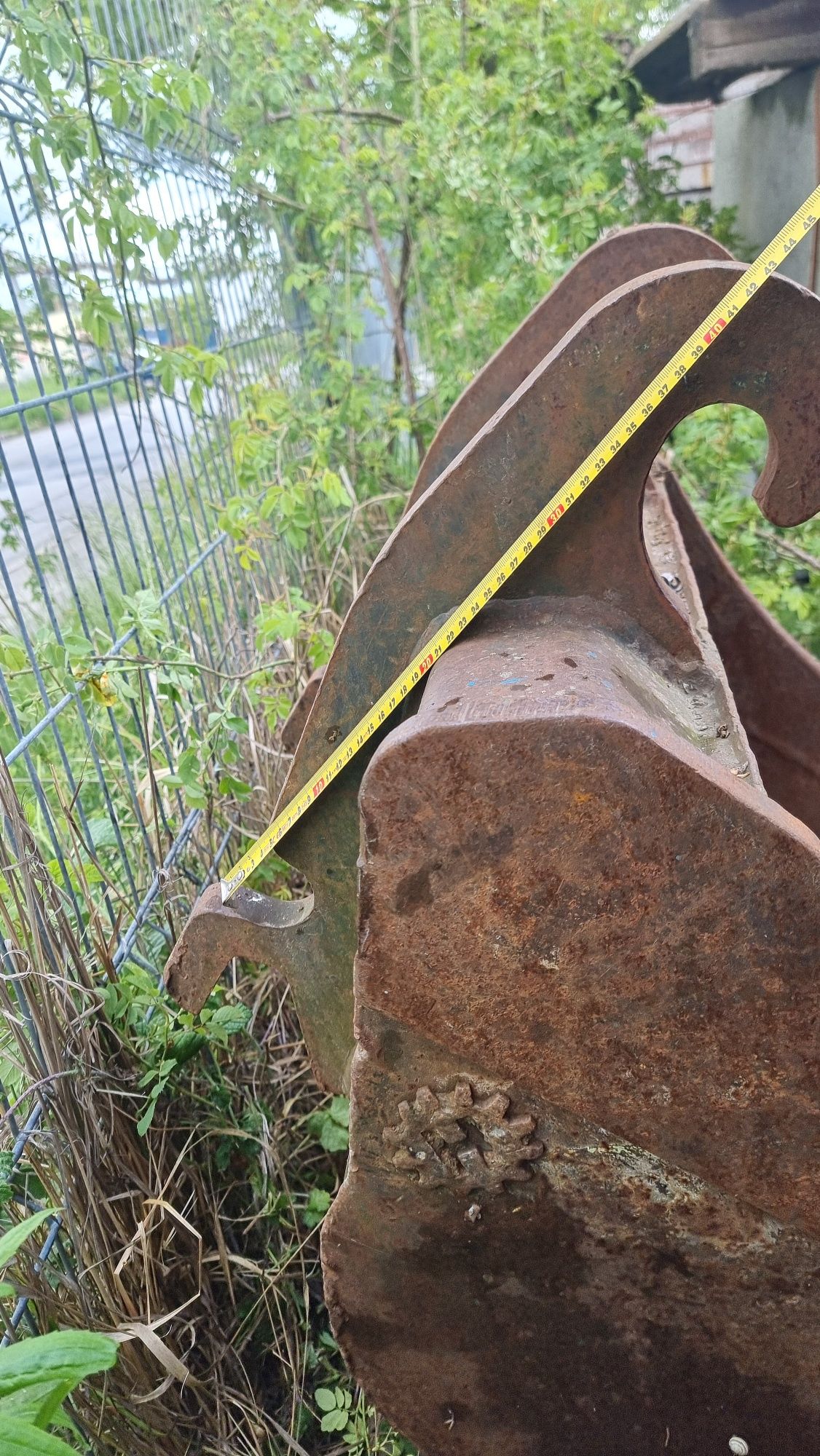 Łyżka do koparki 60 cm z zebami od Liebherr