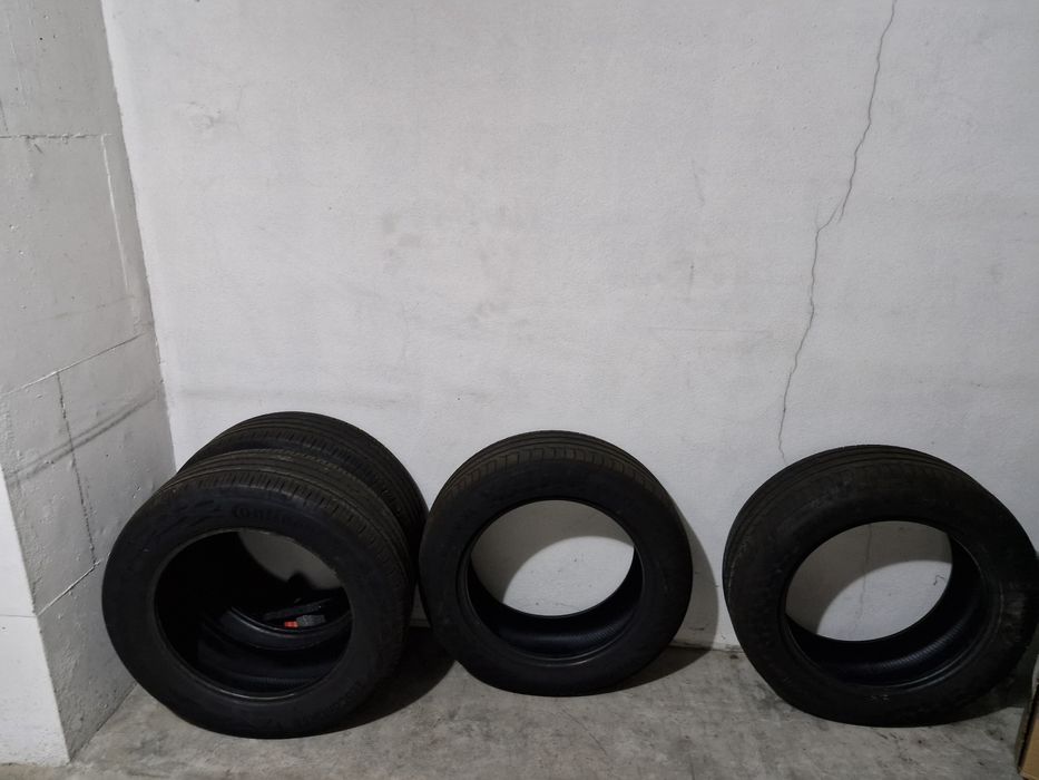 VENDO 4 Pneus 225/60 R 18_CONTINENTAL /SUV