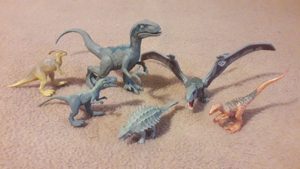 Фигурки динозавров Mattel и другие