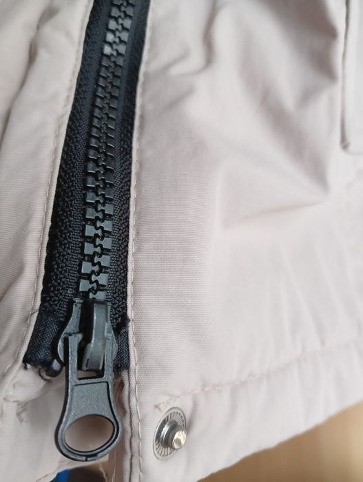 Damska kurtka outdoor z kapturem, r.42, Bonprix

Sportowa kurtka out