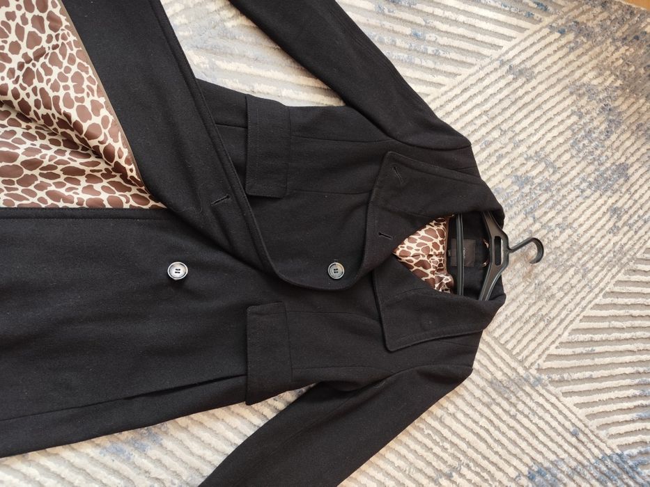 Elegancki, wełniany czarny płaszcz Next r.40