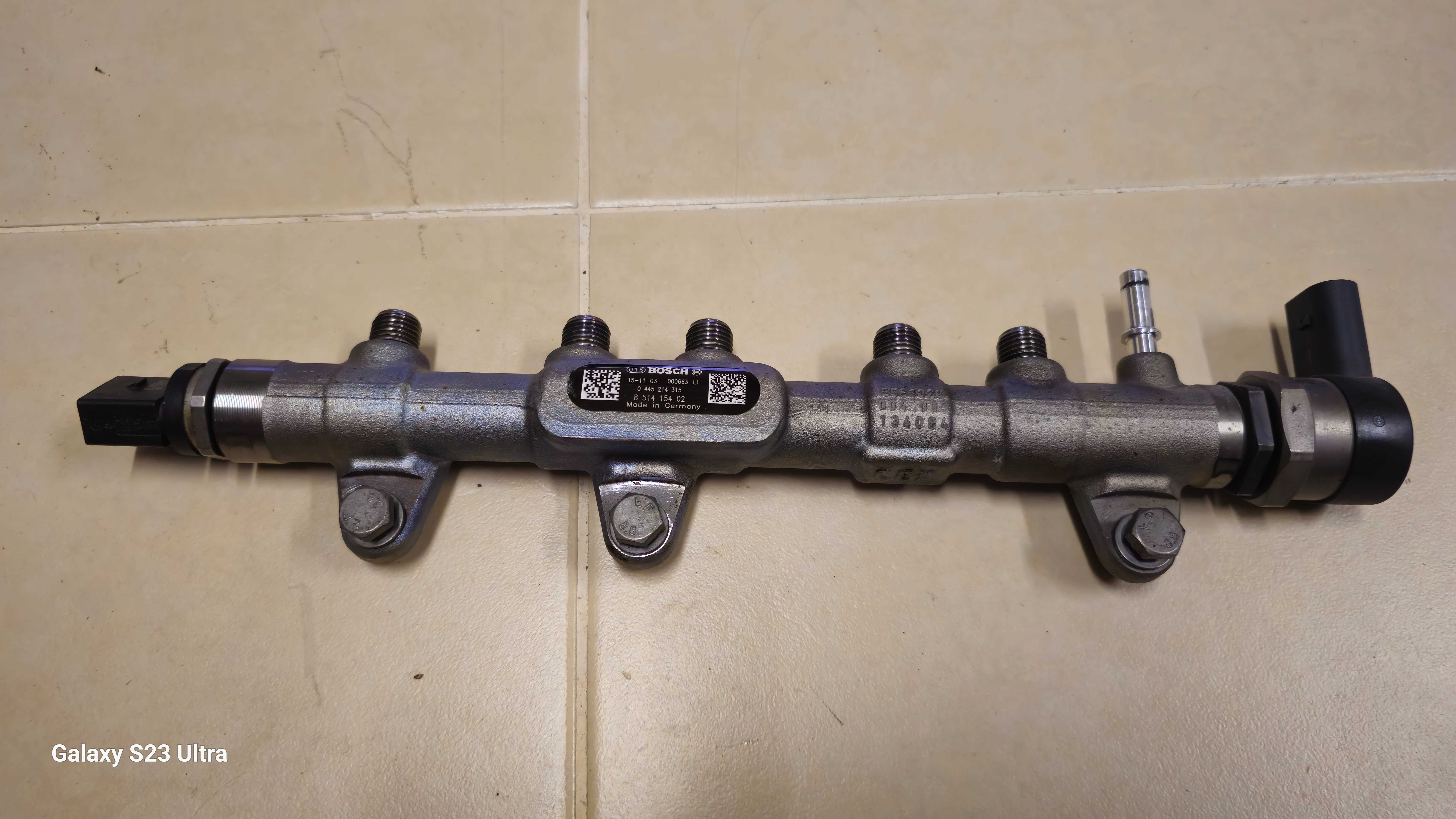 Regua de injeçao Original Bosch Bmw e Mini semi nova