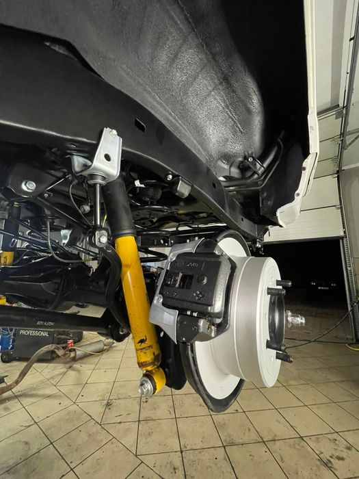 Lexus LX470 Toyota Land Cruiser 100