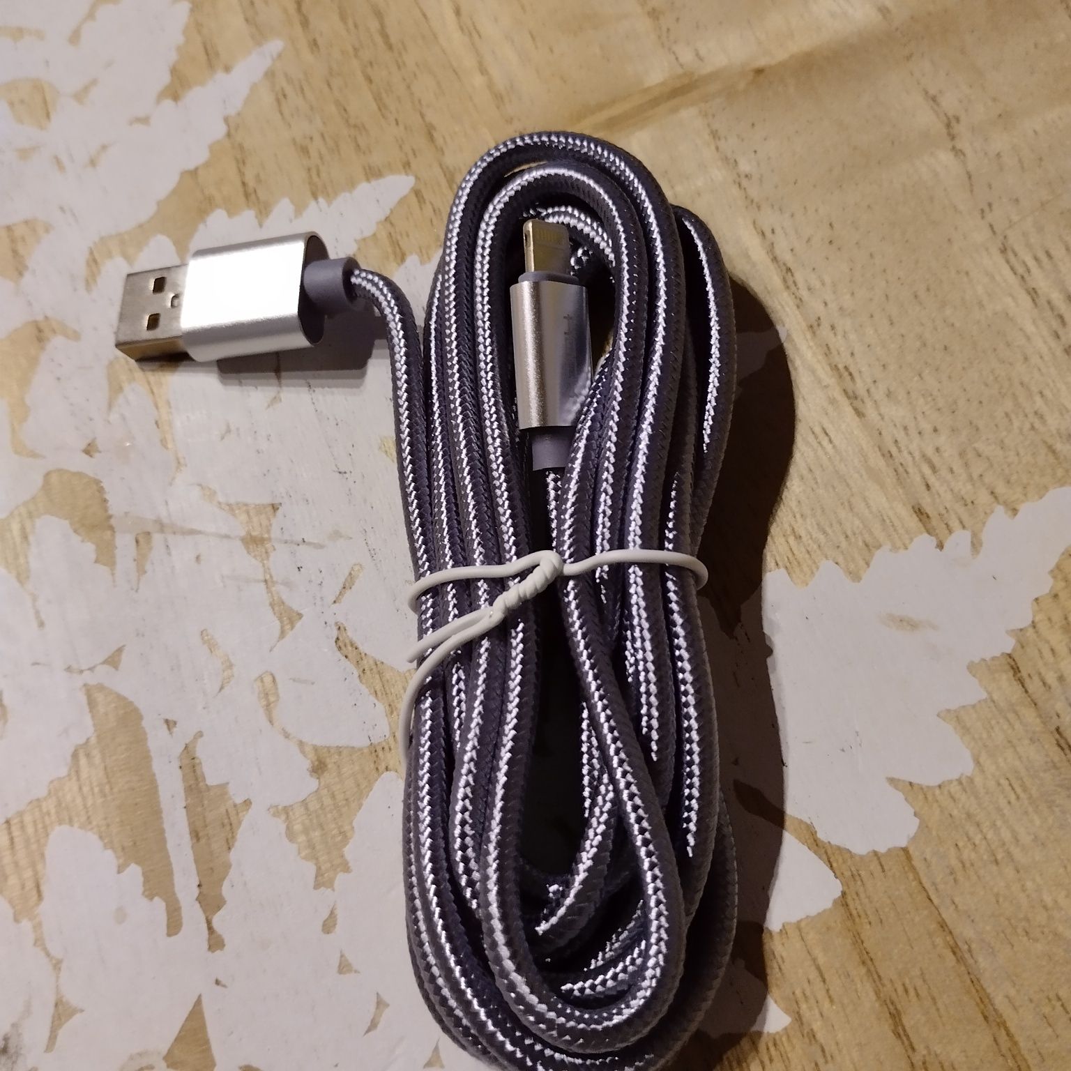 Kabel USB typu lightning 2 m