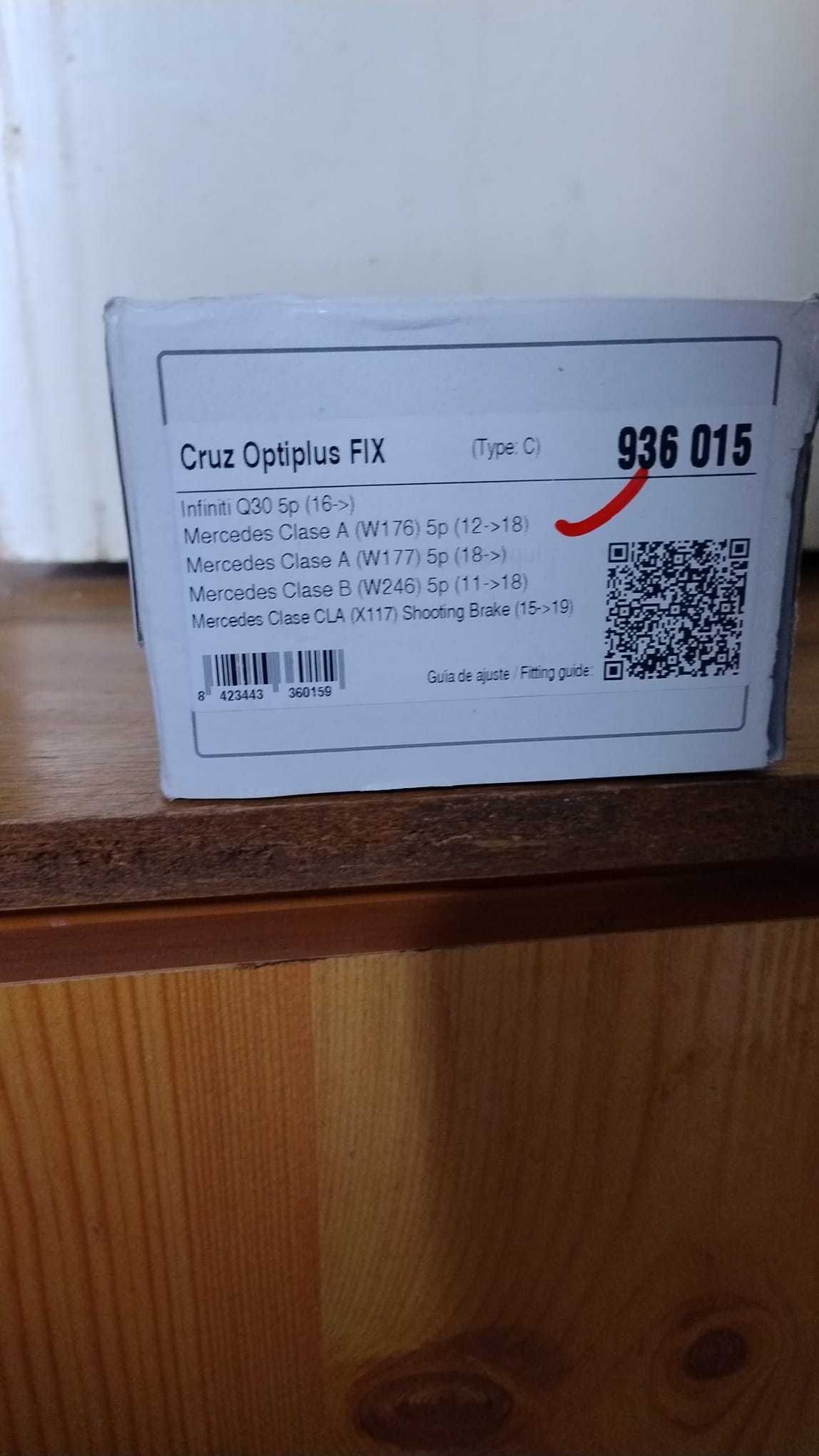 Bagażnik dachowy belki poprzeczki Cruz AiroFix936015 Mercedes Infinity