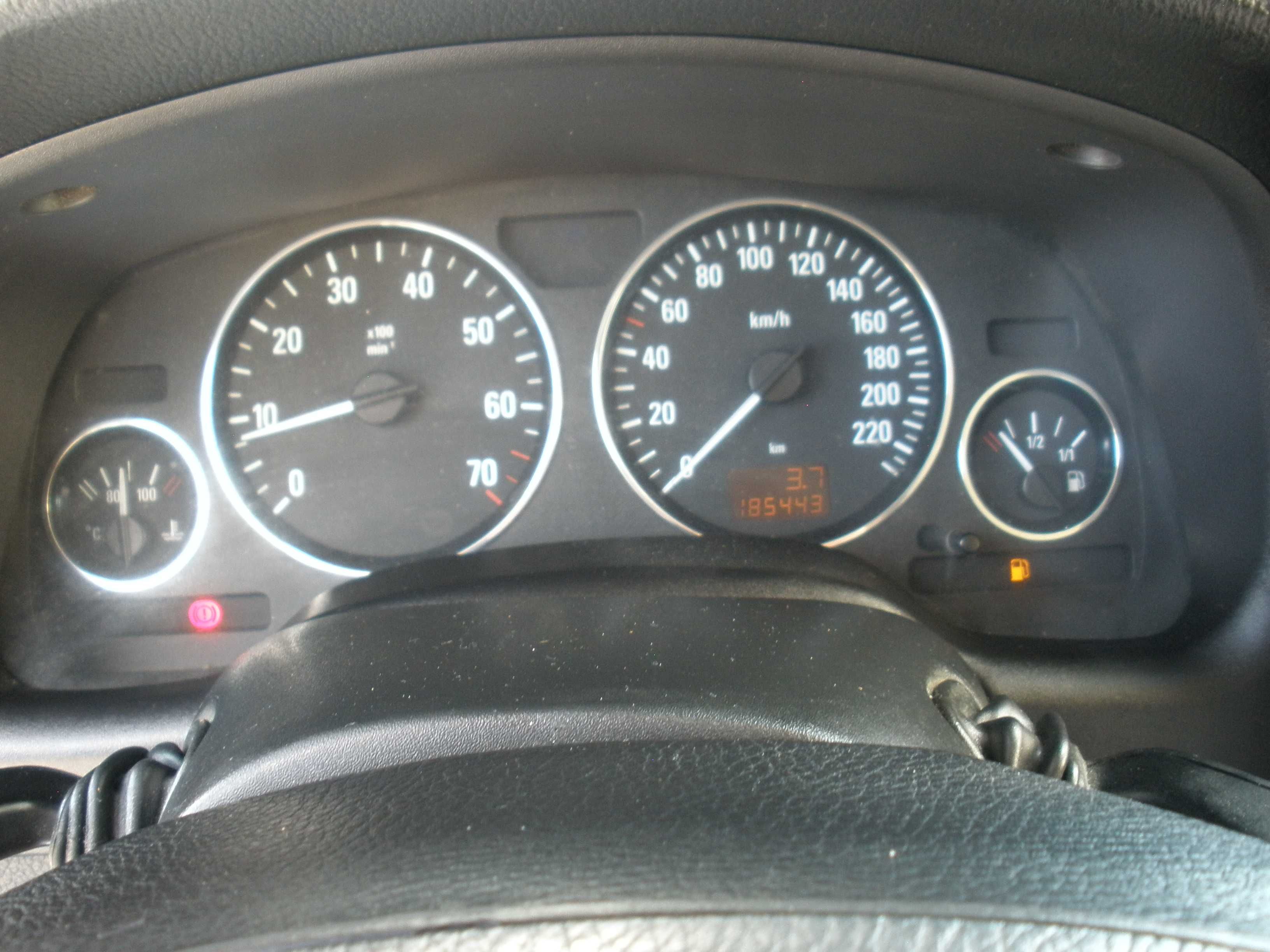 Opel Astra. Impecável ... Muito estimado ... Comprove