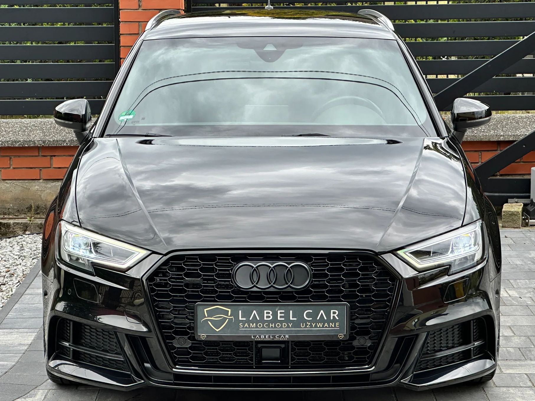 Audi A3 R e z e r w a c j a
