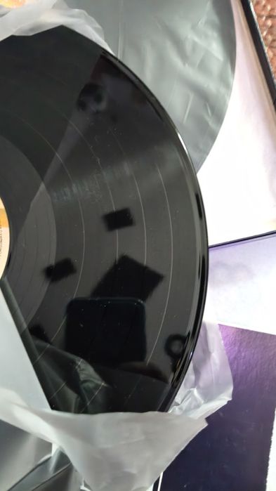 José Afonso caixa 3lps discos como novos
José Afonso selado
50€
Novo e