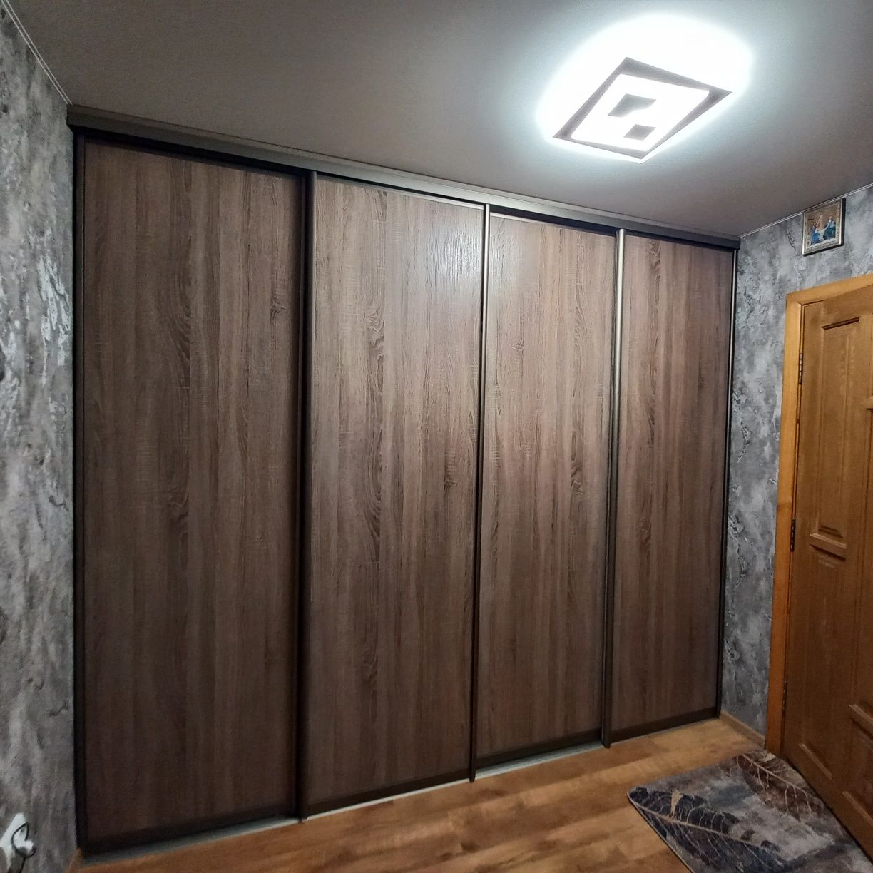 Продам фасад шафи купе