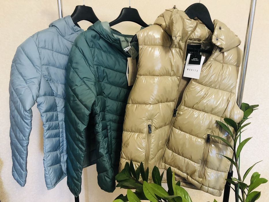 Жилетка  Безрукавка Mohito размер с незамітний дефект