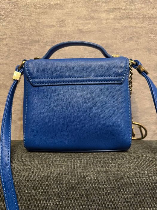 Сумка  кросбоді від бренду trussardi