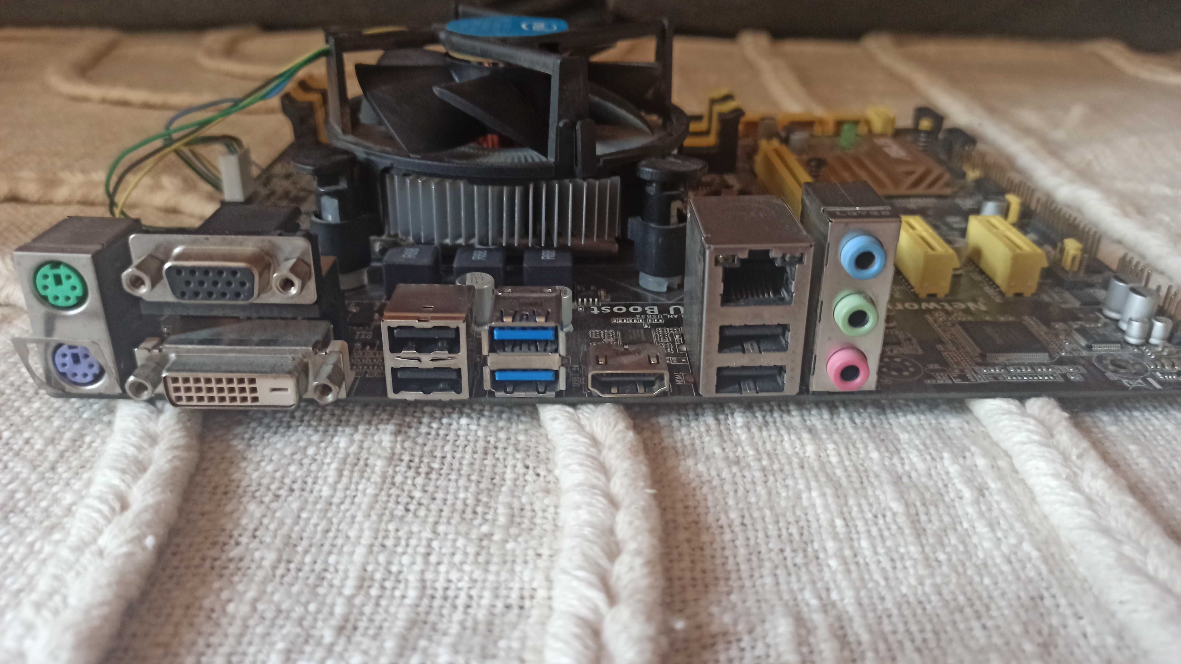 Płyta główna (Asus micro ATX] plus procesor [Intel]