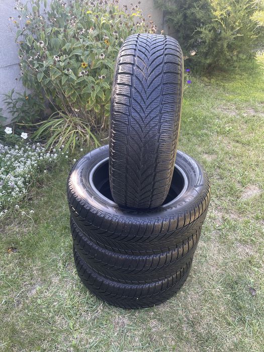 Шины 205/60/R16 Good&Year Ultragrip Ice 2